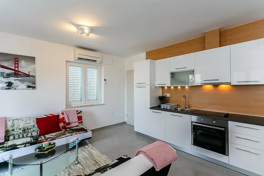 Apartment Zdravko A4 Krk Town 0*,  Chorwacja